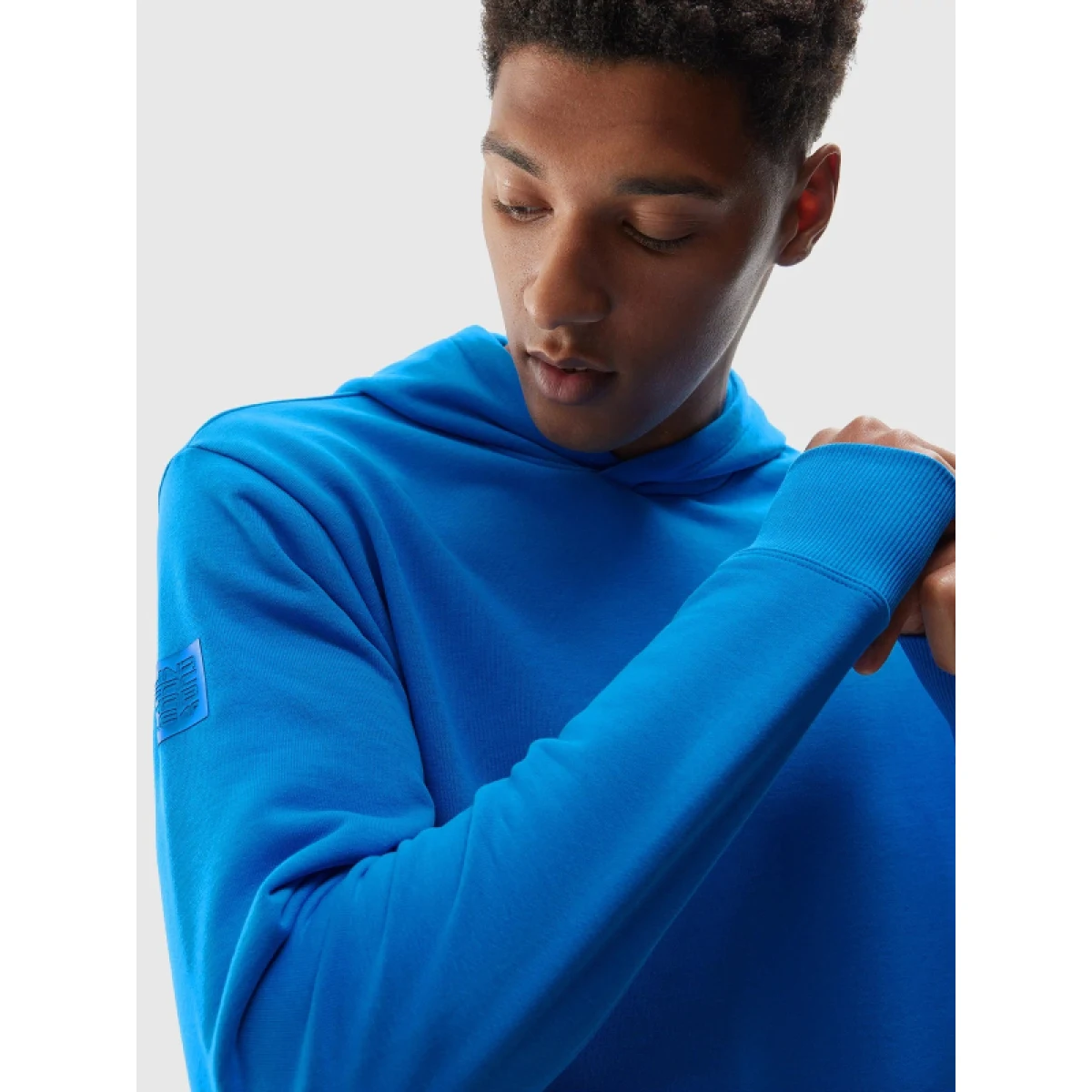 Pánska mikina s kapucňou 4F SWEATSHIRT-AW23TSWSM688-33S-BLUE · záber 5