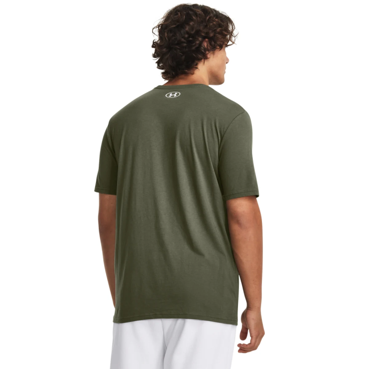 Pánske tričko s krátkym rukávom UNDER ARMOUR UA CAMO CHEST STRIPE SS-GRN · záber 2