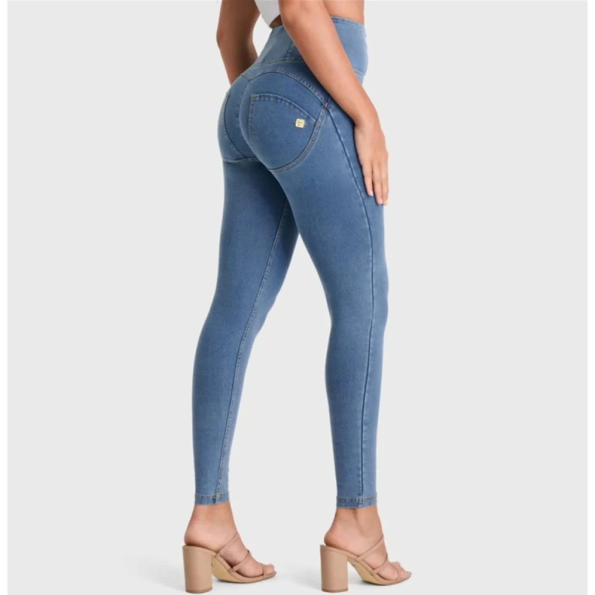 Dámske jeggings nohavice FREDDY WR.UP® skinny high waist push up jeggings in organic fabric-Blue · záber 3