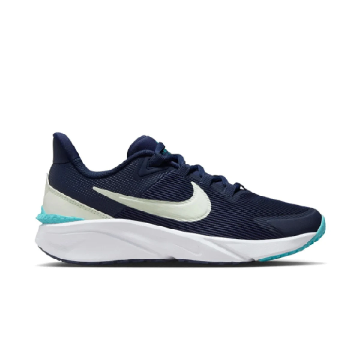 Chlapčenská športová obuv (tréningová) NIKE Star Runner 4 Jr midnight navy volt tint dusty cactus · záber 1