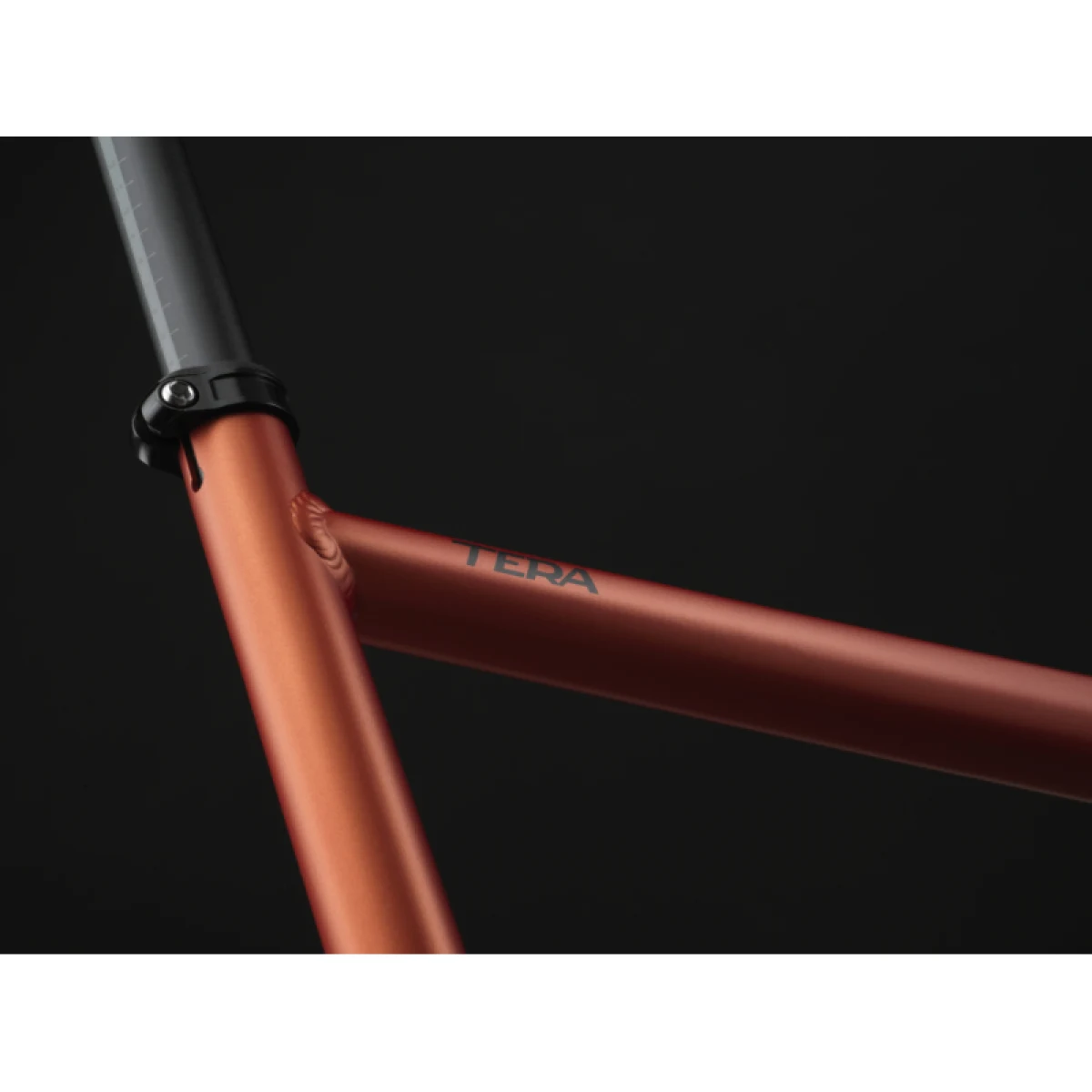 Gravel bicykel BASSO Tera, siena tera, Shimano GRX 600, Microtech MX25 · záber 2