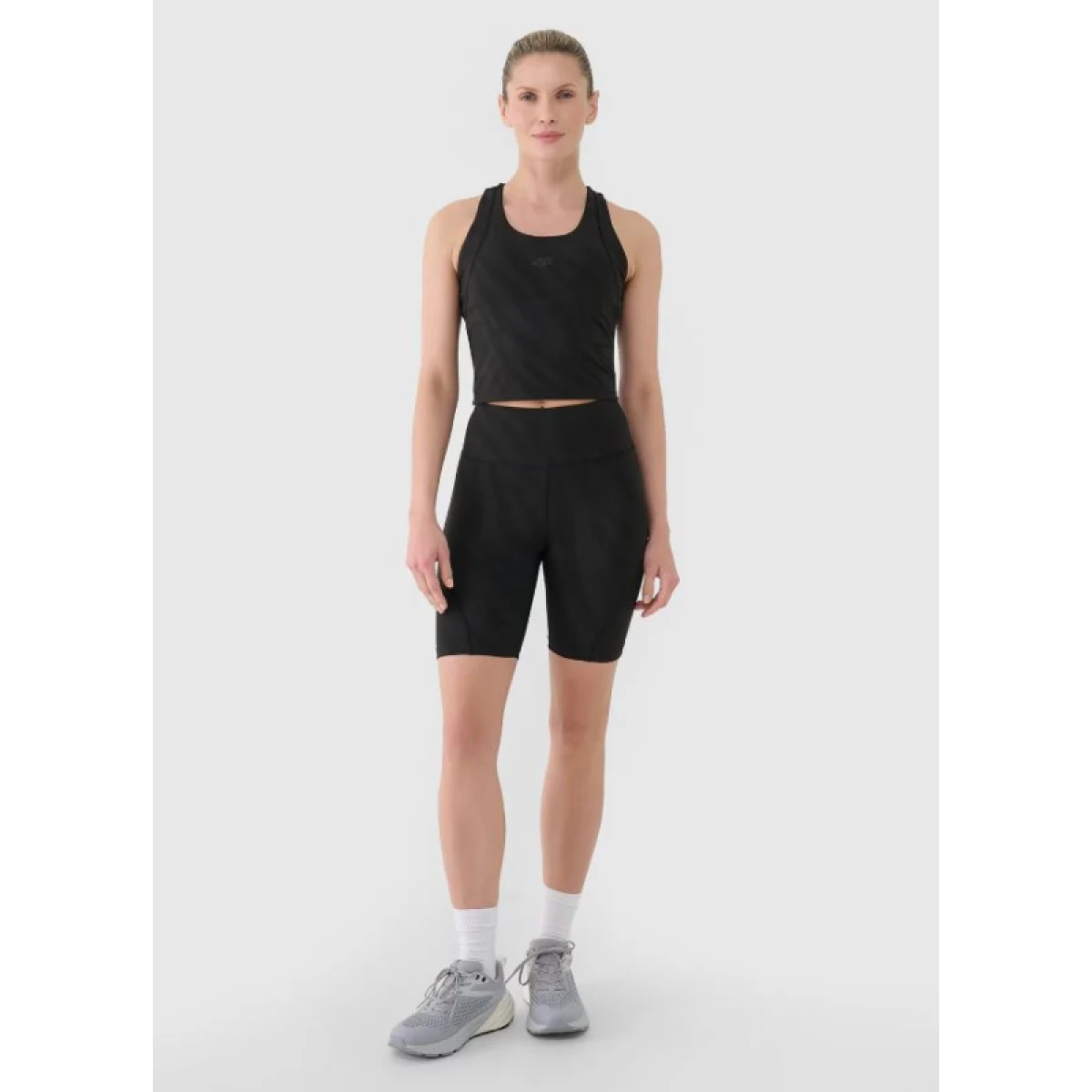 Dámske tréningové kraťasy 4F SHORT TIGHTS FNK F016-20S-DEEP BLACK · záber 3