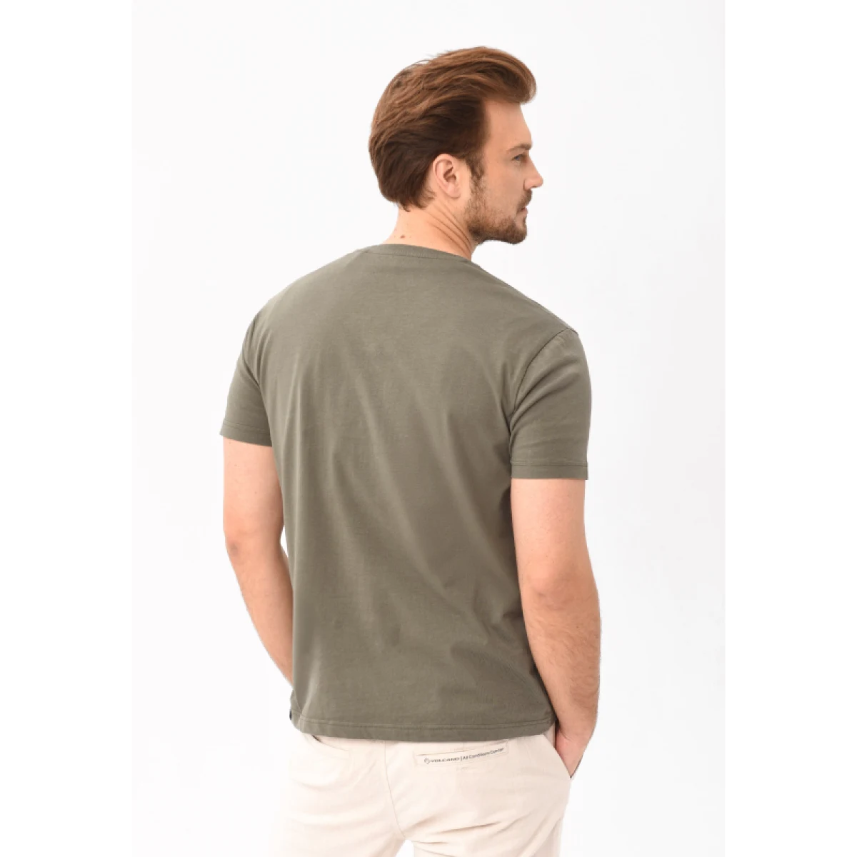 Pánske tričko s krátkym rukávom VOLCANO LIQUID-302-KHAKI · záber 3