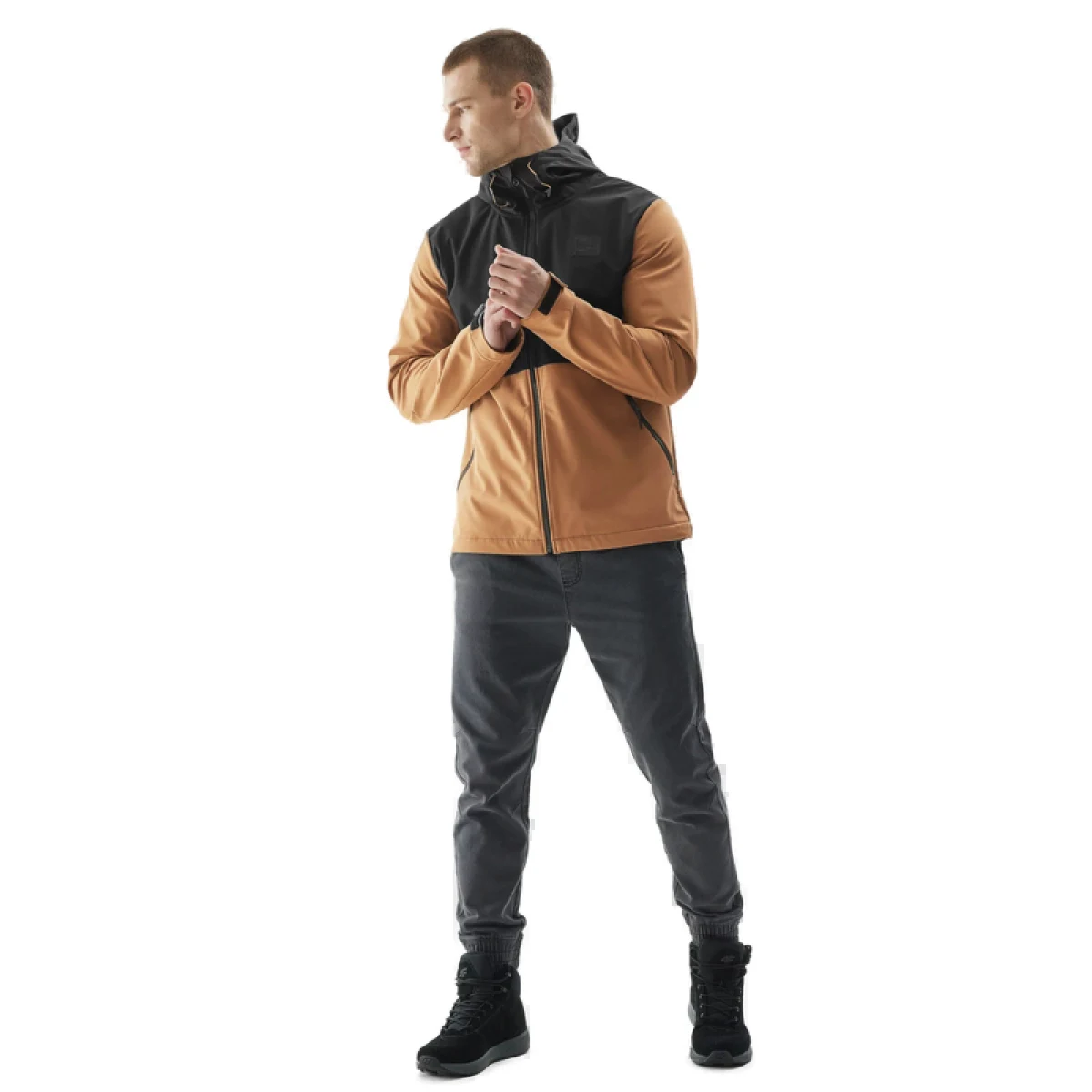 Pánska turistická softshellová bunda 4F SOFTSHELL JACKET-AW23TSOFM155-82S-LIGHT BROWN · záber 4