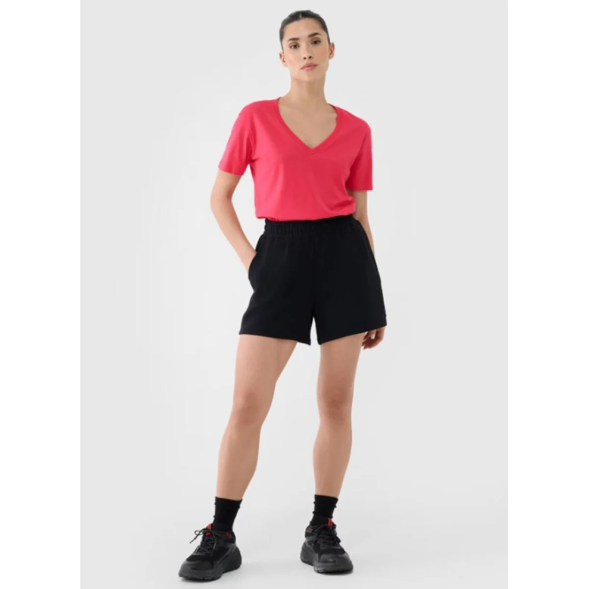 Dámske kraťasy 4F SHORTS CAS F540-20S-DEEP BLACK · záber 3