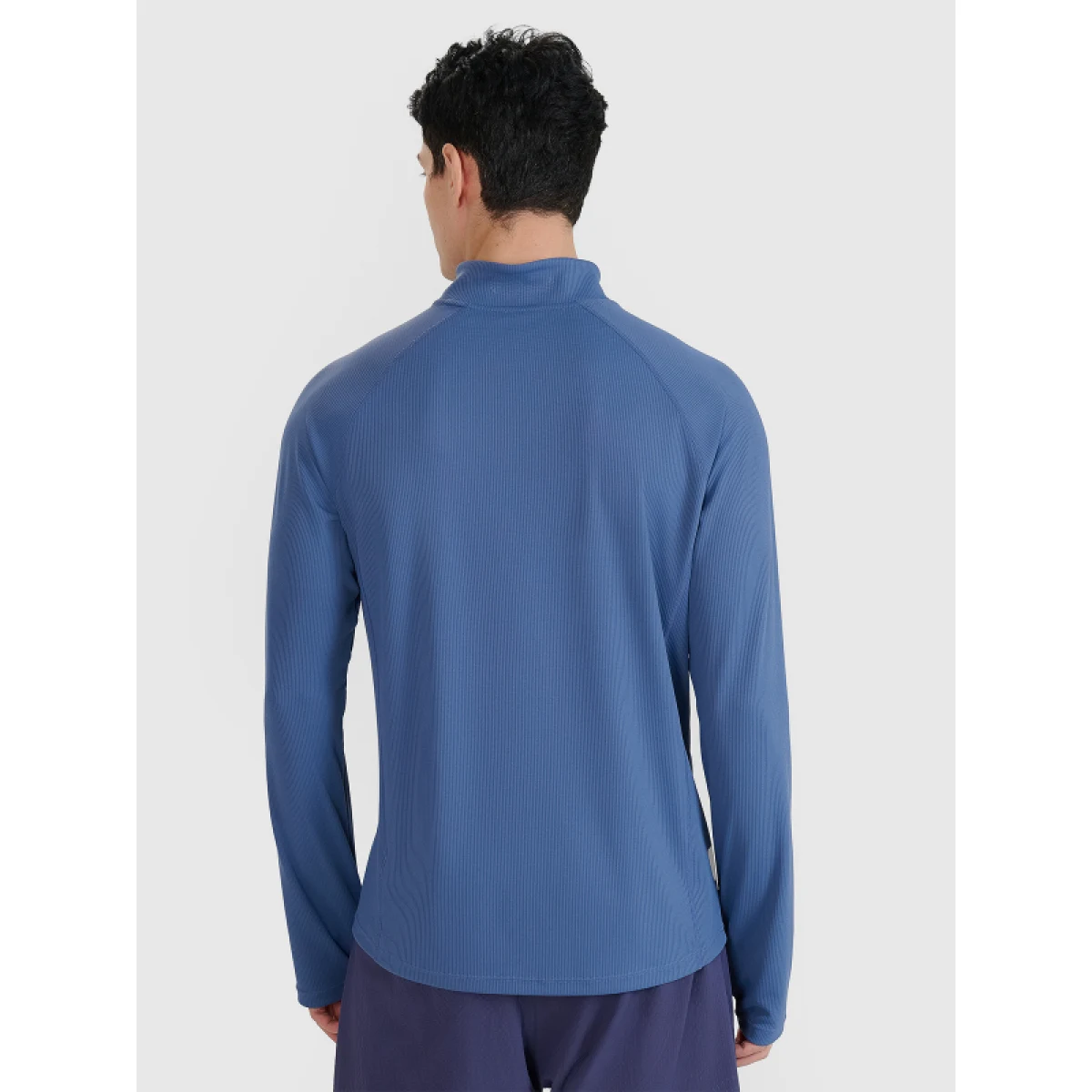 Pánske bežecké tričko s dlhým rukávom 4F LONGSLEEVE FNK-WSS25TFLOM327-32S-DENIM · záber 3