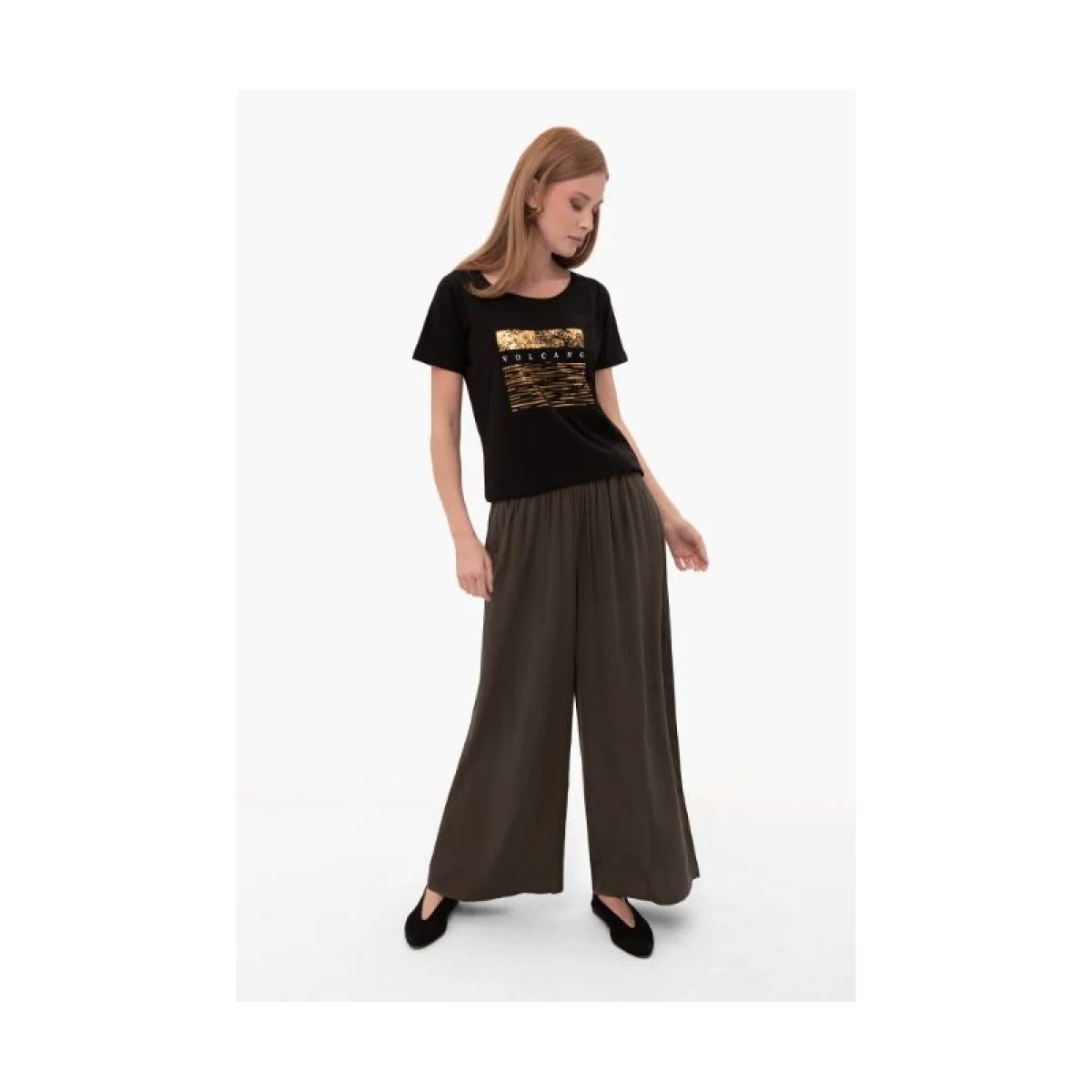 Dámske tričko s krátkym rukávom VOLCANO QUEEN-700-BLACK · záber 4