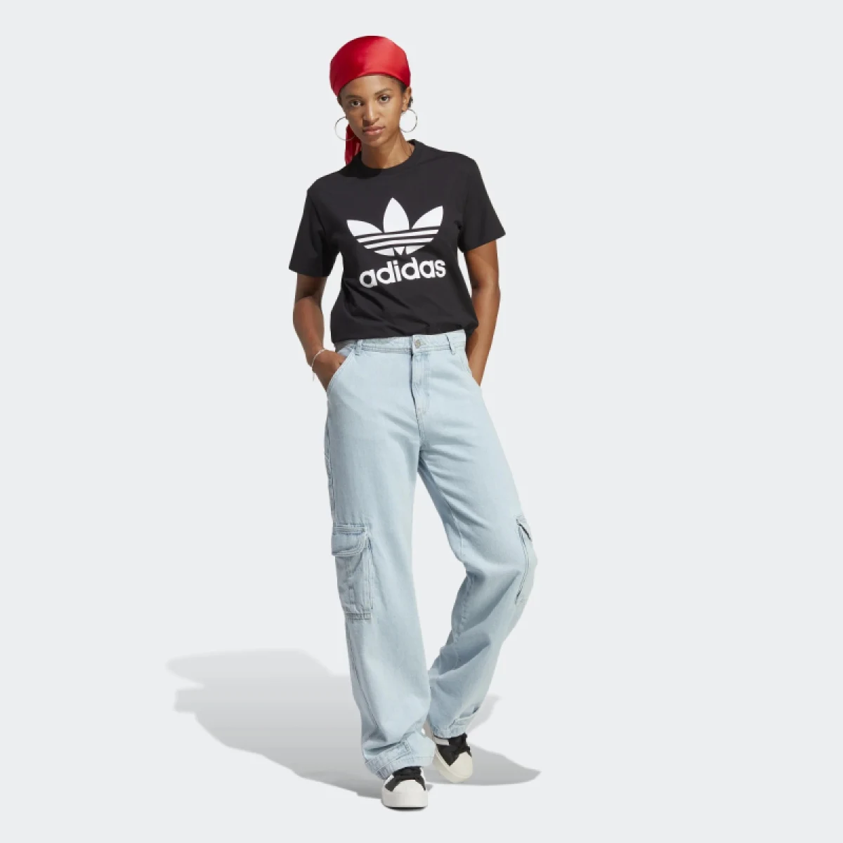 Dámske tričko s krátkym rukávom ADIDAS ORIGINALS TREFOIL TEE-BLACK · záber 4