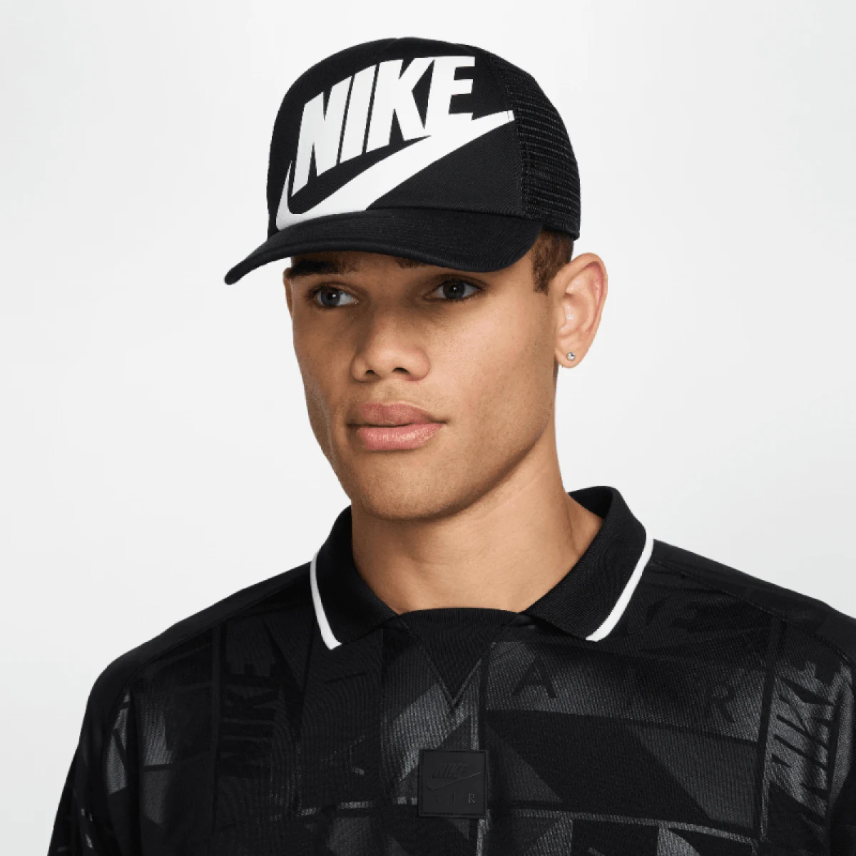 Šiltovka NIKE U NK RISE CAP S CB OVR FUTRA L · záber 3