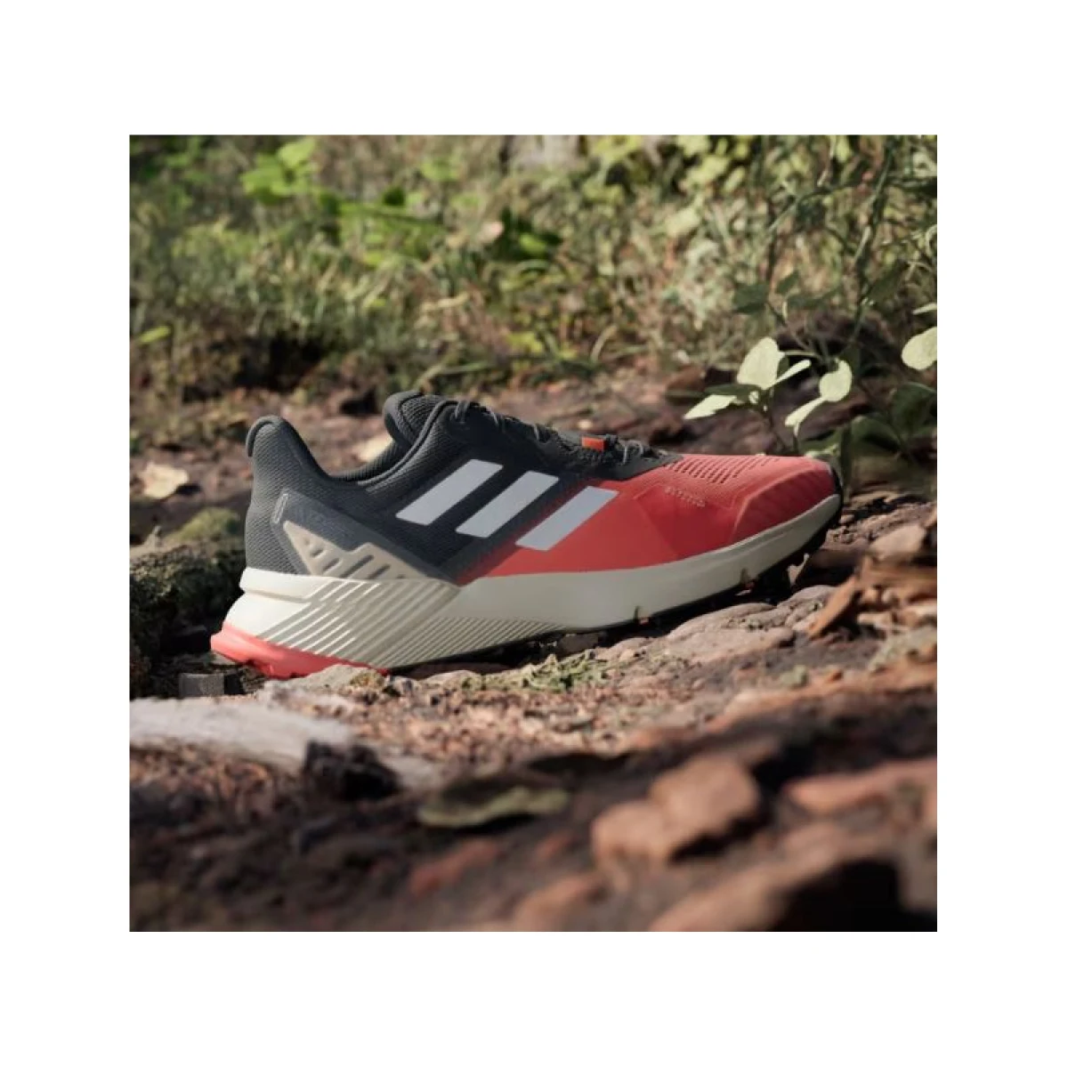Pánska bežecká trailová obuv ADIDAS Terrex Soulstride impact orange cloud white core black · záber 2