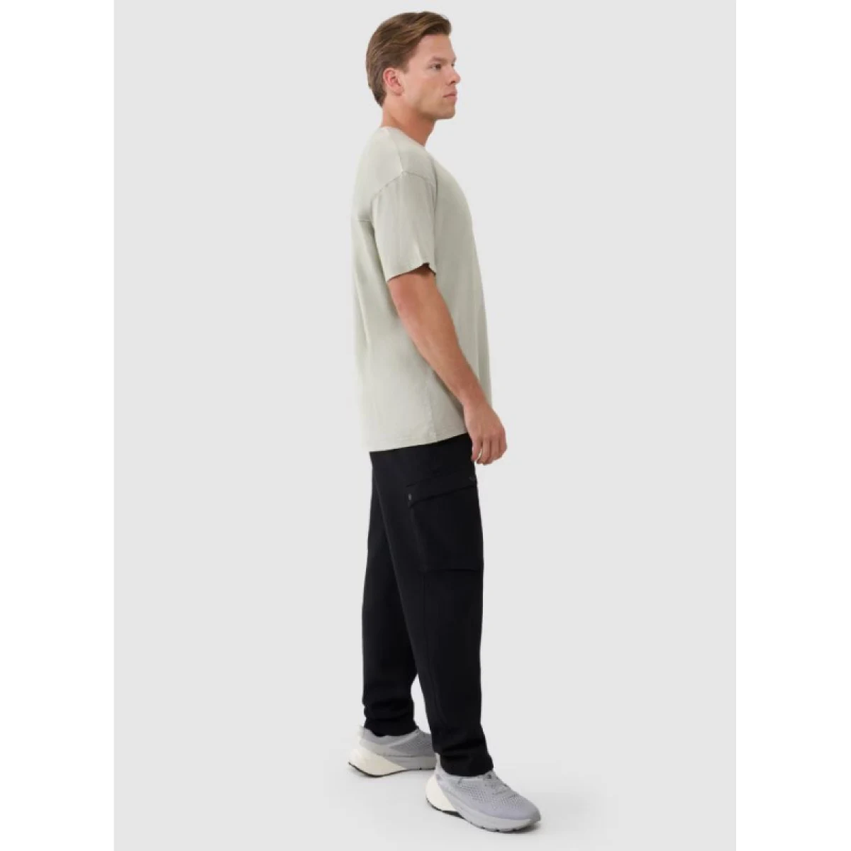 Pánske nohavice 4F TROUSERS CAS-WSS25TTROM0990-20S-DEEP BLACK · záber 5