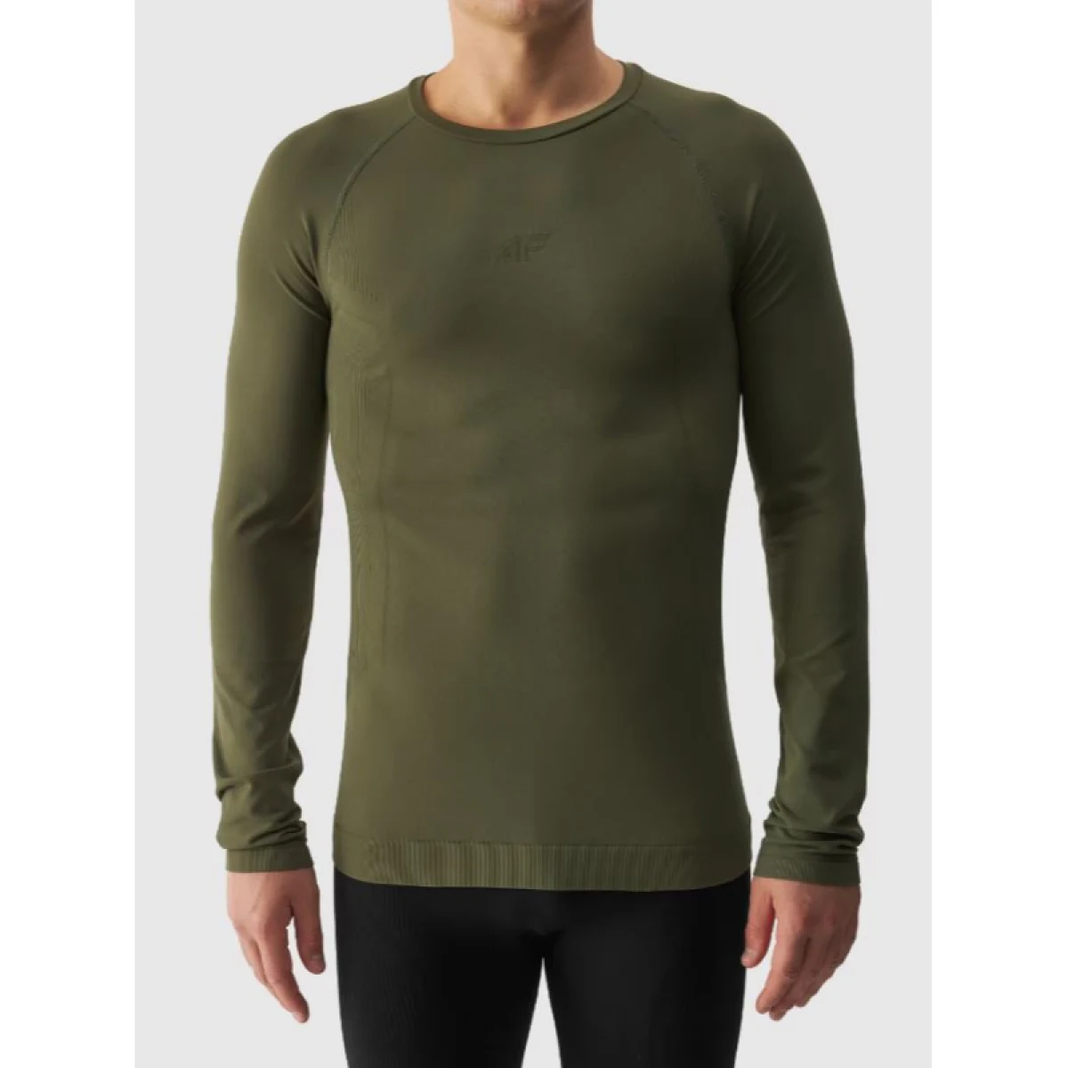 Pánske termo tričko s dlhým rukávom 4F SEAMLESS UNDERWEAR-WAW24USEAM172-43S-KHAKI · záber 3