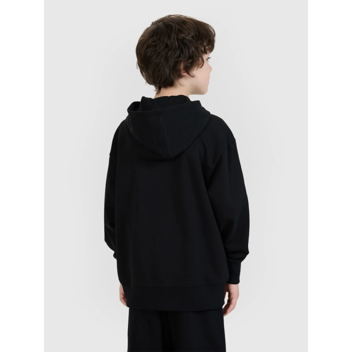 Chlapčenská mikina so zipsom 4F JUNIOR SWEATSHIRT-JWSS25TSWSM1522-20S-BLACK · záber 3