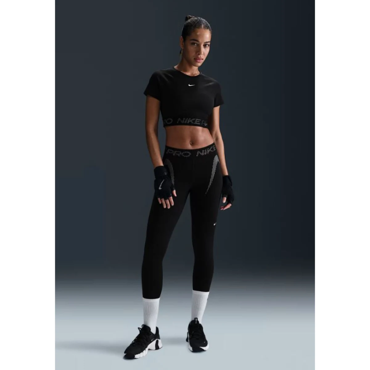 Dámske tréningové tričko s krátkym rukávom NIKE PRO W NP DF SS CROP TOP TT GX · záber 4
