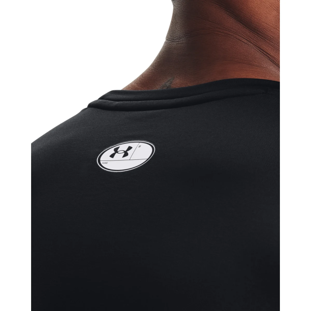 Pánske kompresné tričko s dlhým rukávom UNDER ARMOUR UA CG Armour Fitted Crew-BLK · záber 3