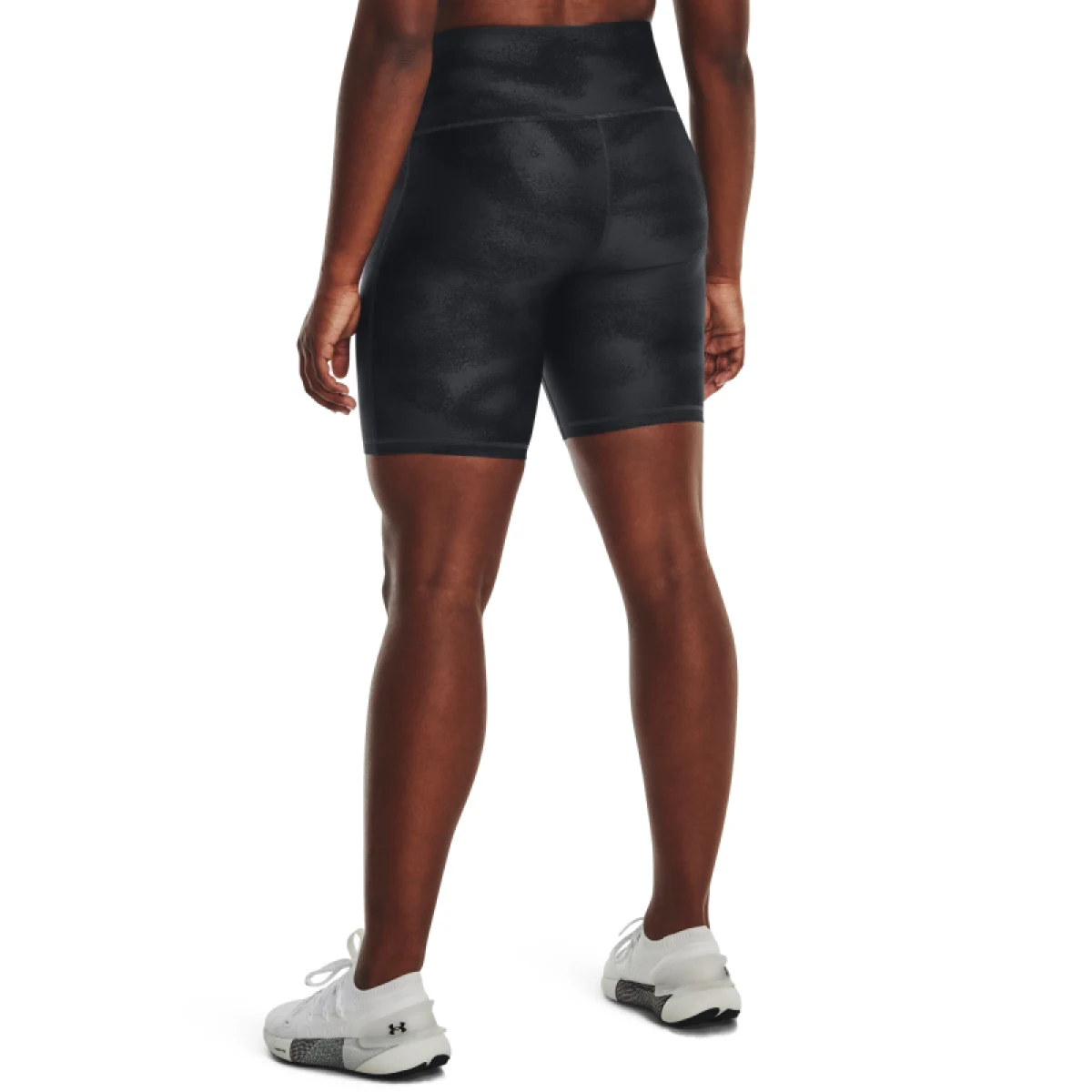 Dámske tréningové kraťasy UNDER ARMOUR Armour AOP Bike Short-BLK · záber 2