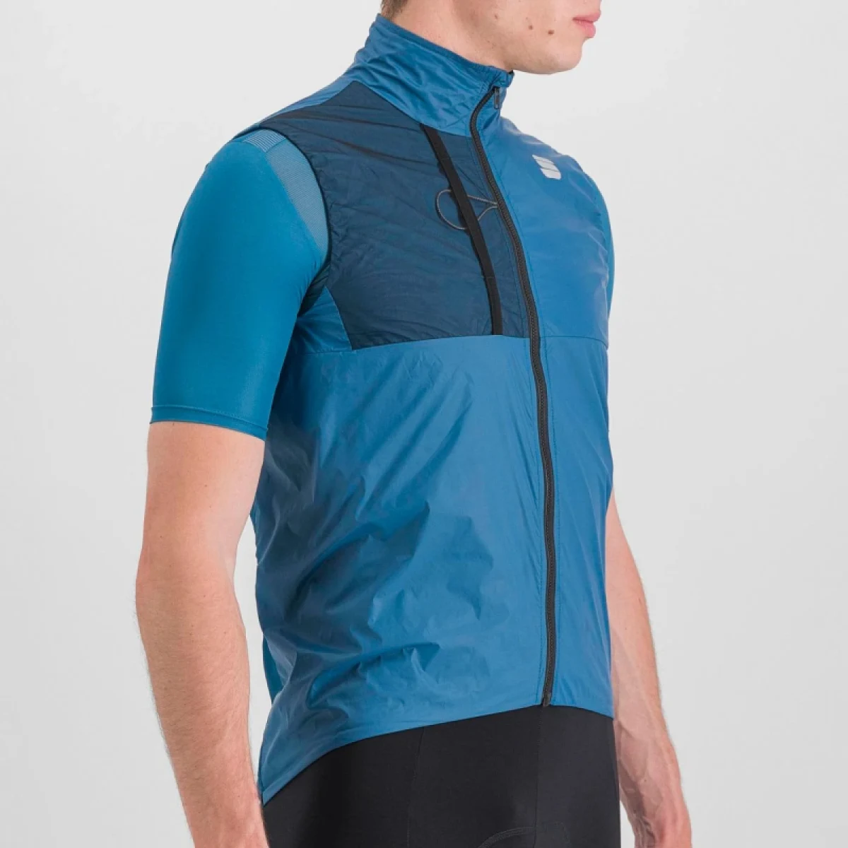 Pánska cyklistická vesta SPORTFUL Supergiara layer vest, berry blue · záber 4