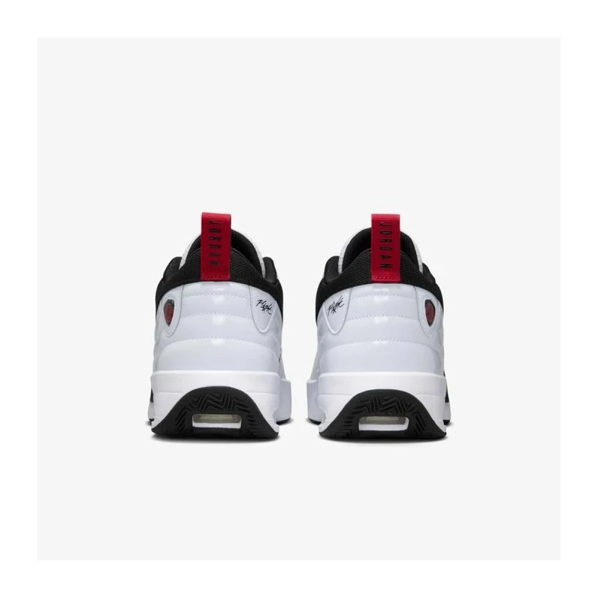 Pánska vychádzková obuv NIKE Jordan Max Aura 6 M white black gym red · záber 5