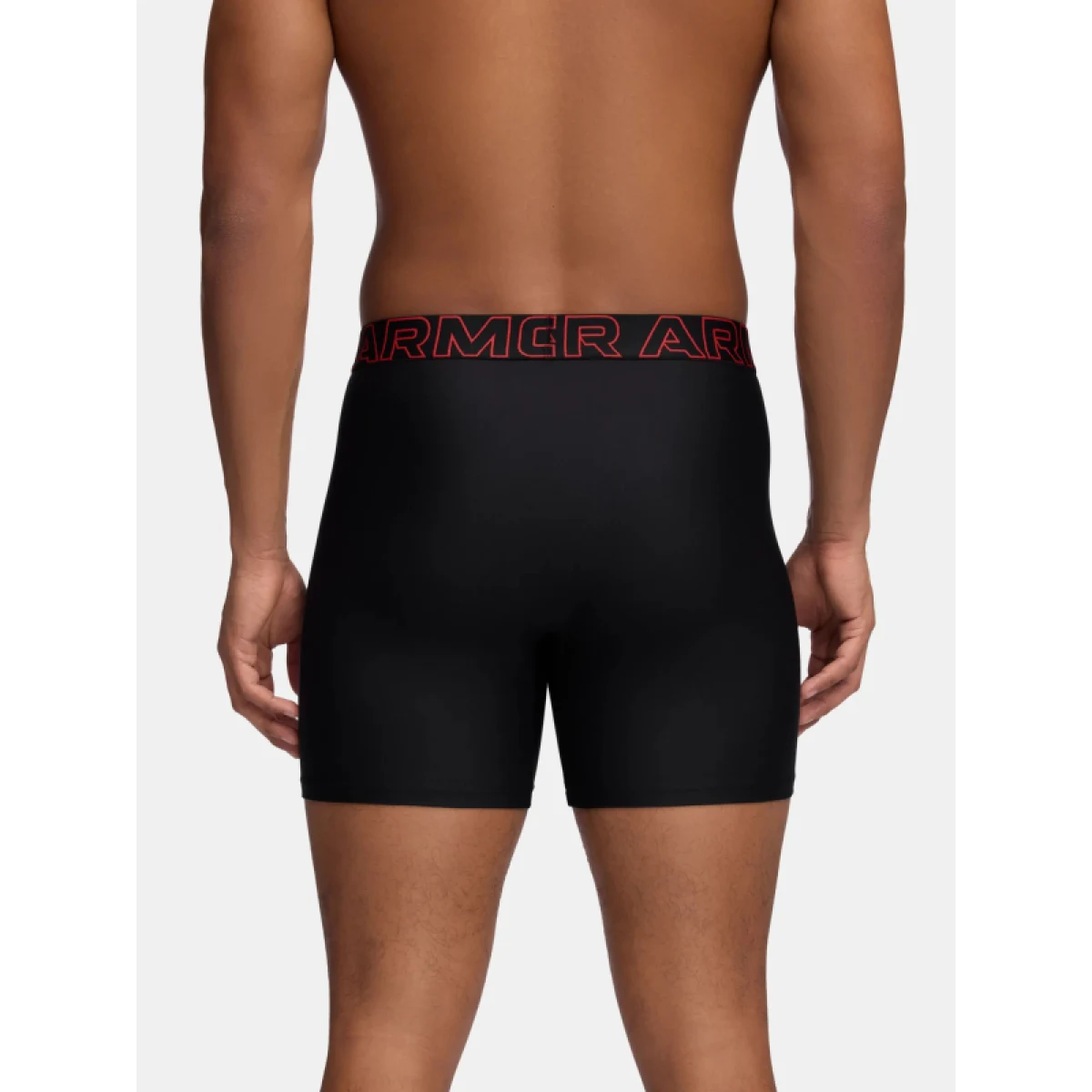 Pánske boxerky UNDER ARMOUR 3 PACK-UA PERFORMANCE TECH- SOLID 6in-BLK · záber 3