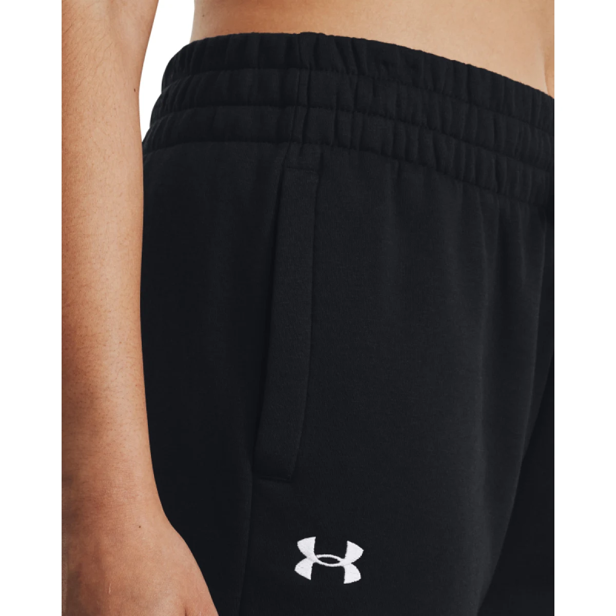 Dámske zateplené tepláky UNDER ARMOUR UA Rival Fleece Jogger-BLK · záber 4
