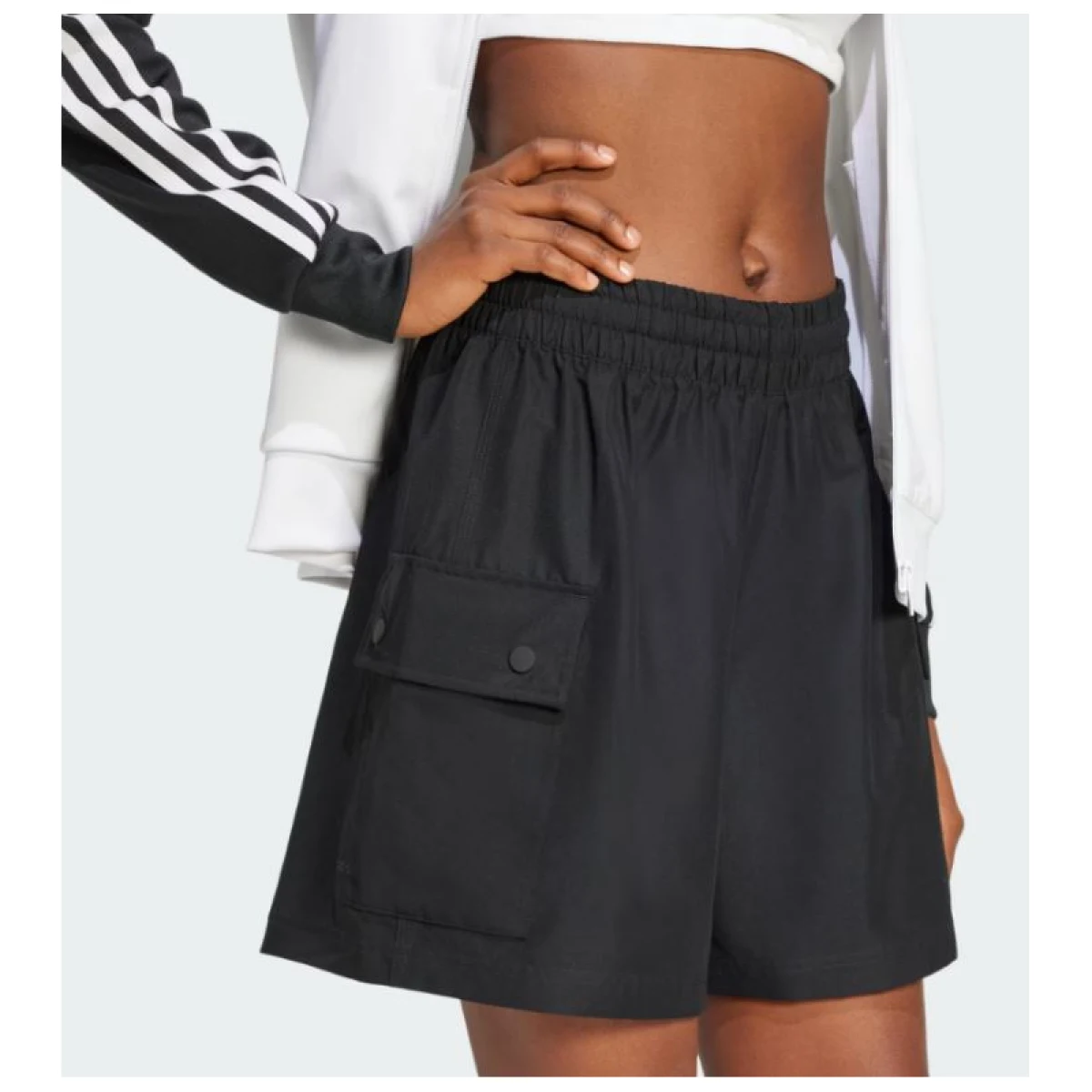 Dámske kraťasy ADIDAS ORIGINALS ESS C SHORTS-BLACK · záber 4