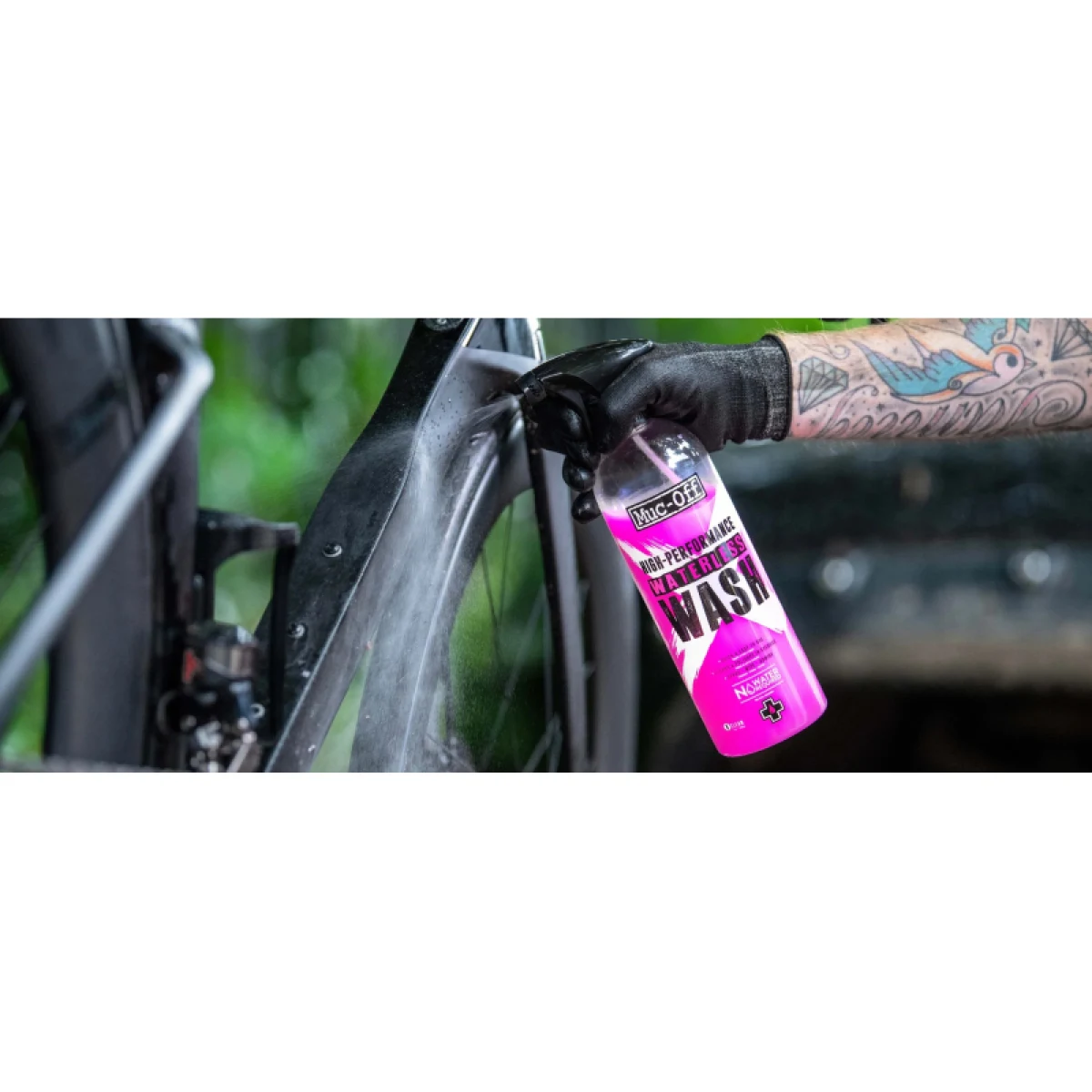 Čistiaci prípravok MUC-OFF High Performance Waterless Wash 750ml · záber 4