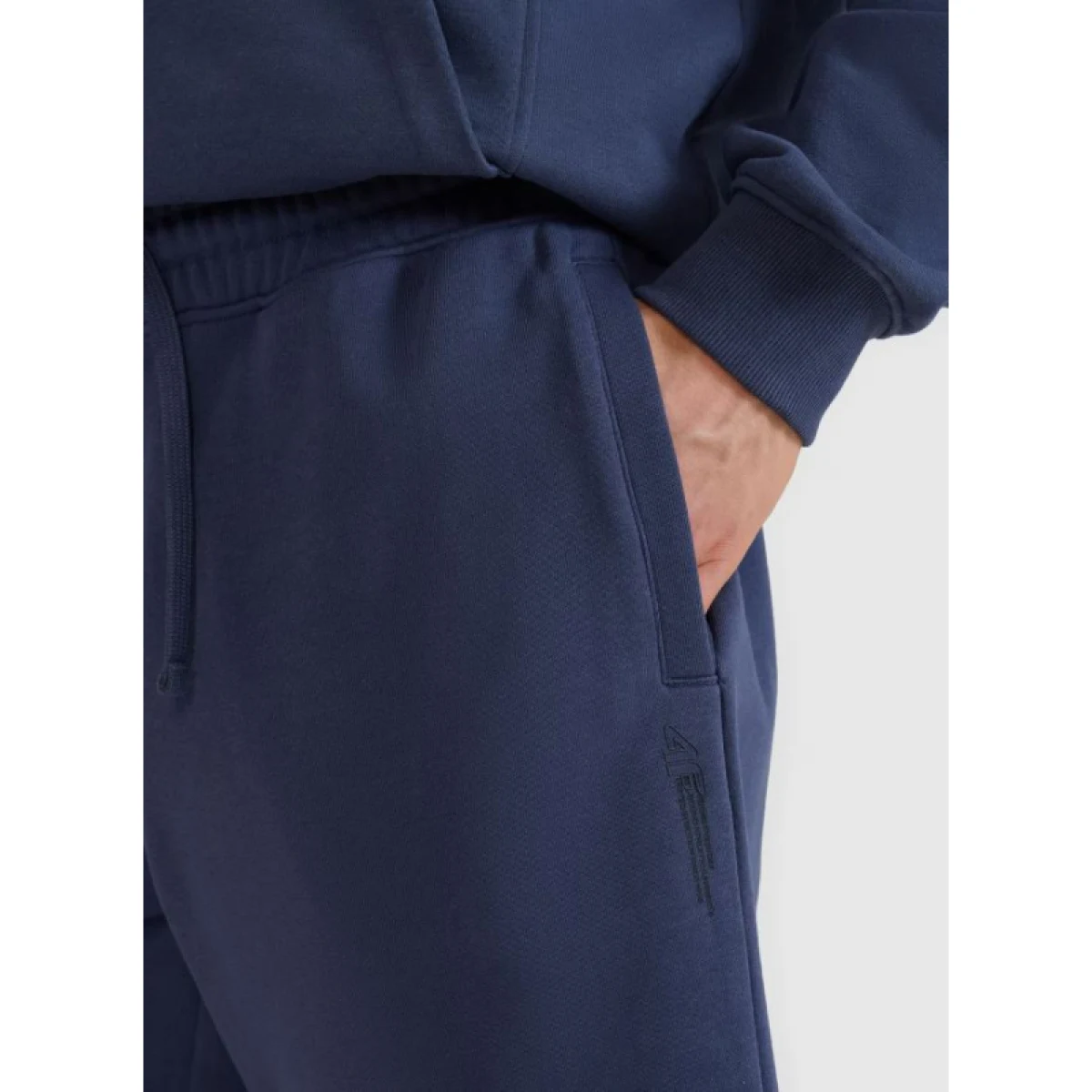 Pánske teplákové kraťasy 4F SHORTS CAS M545-22S-ANTHRACITE · záber 5