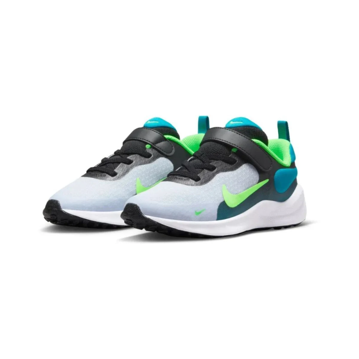 Chlapčenská športová obuv (tréningová) NIKE Revolution 7 black grey aquamarine green strike · záber 5