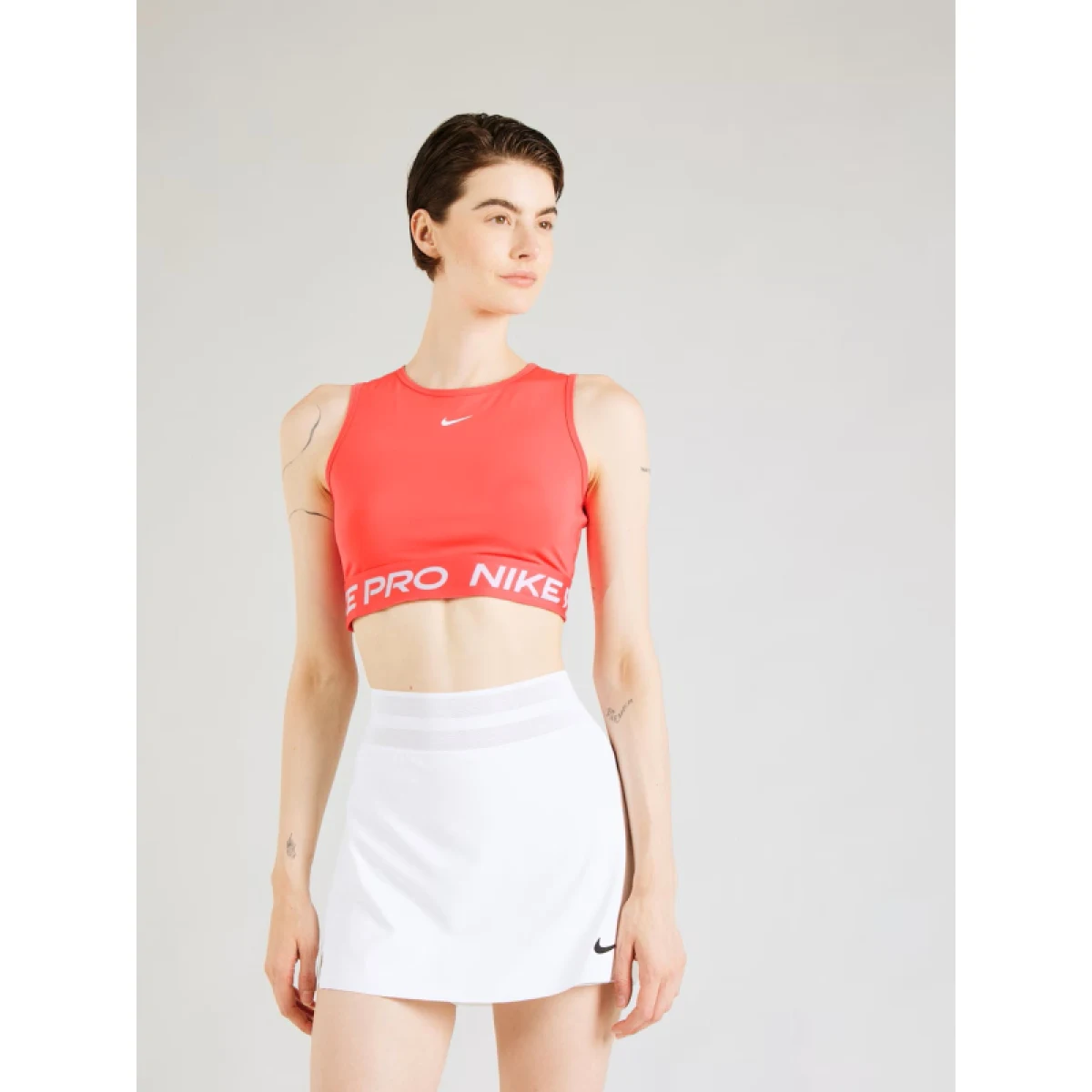 Dámske tréningové tričko bez rukávov NIKE PRO DF 365 CROP TANK · záber 2