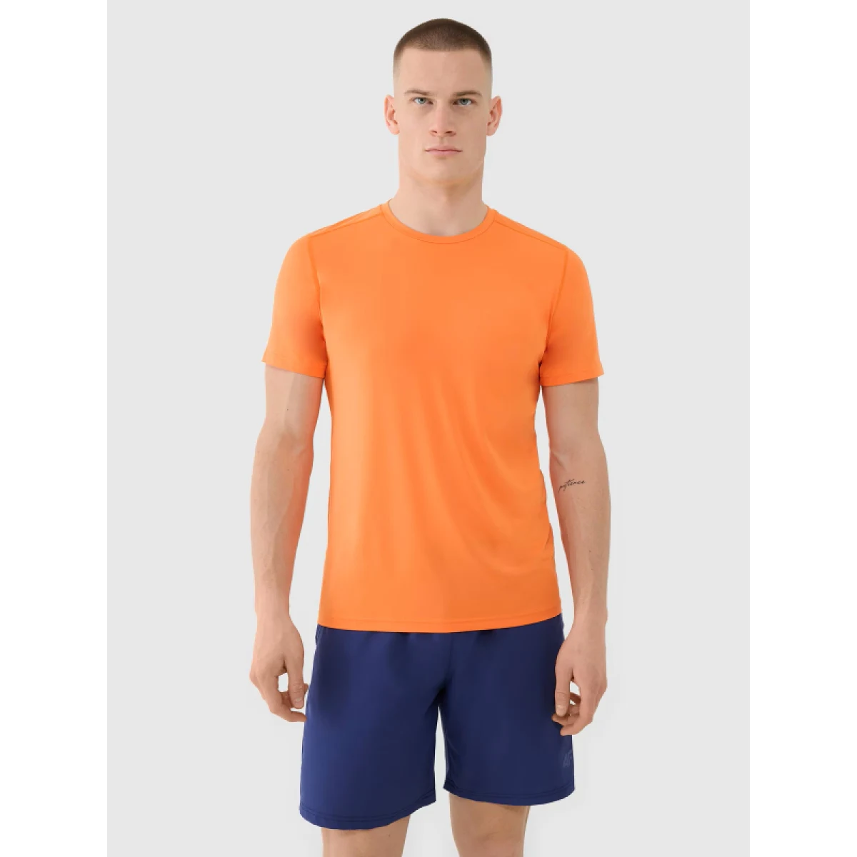 Pánske tréningové tričko s krátkym rukávom 4F TSHIRT FNK M1343-70S-ORANGE · záber 2