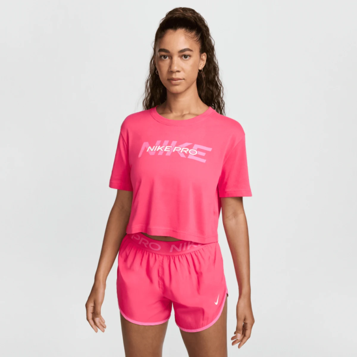 Dámske tréningové tričko s krátkym rukávom NIKE PRO W SS CRP TEE FA24-629 ASTER PINK · záber 3