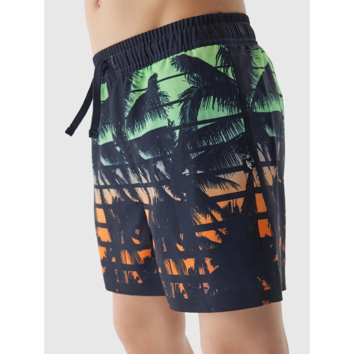 Chlapčenské plavky 4F JUNIOR BOARD SHORTS-4FJWSS24UBDSM067-96S-MULTICOLOUR 6 · záber 3