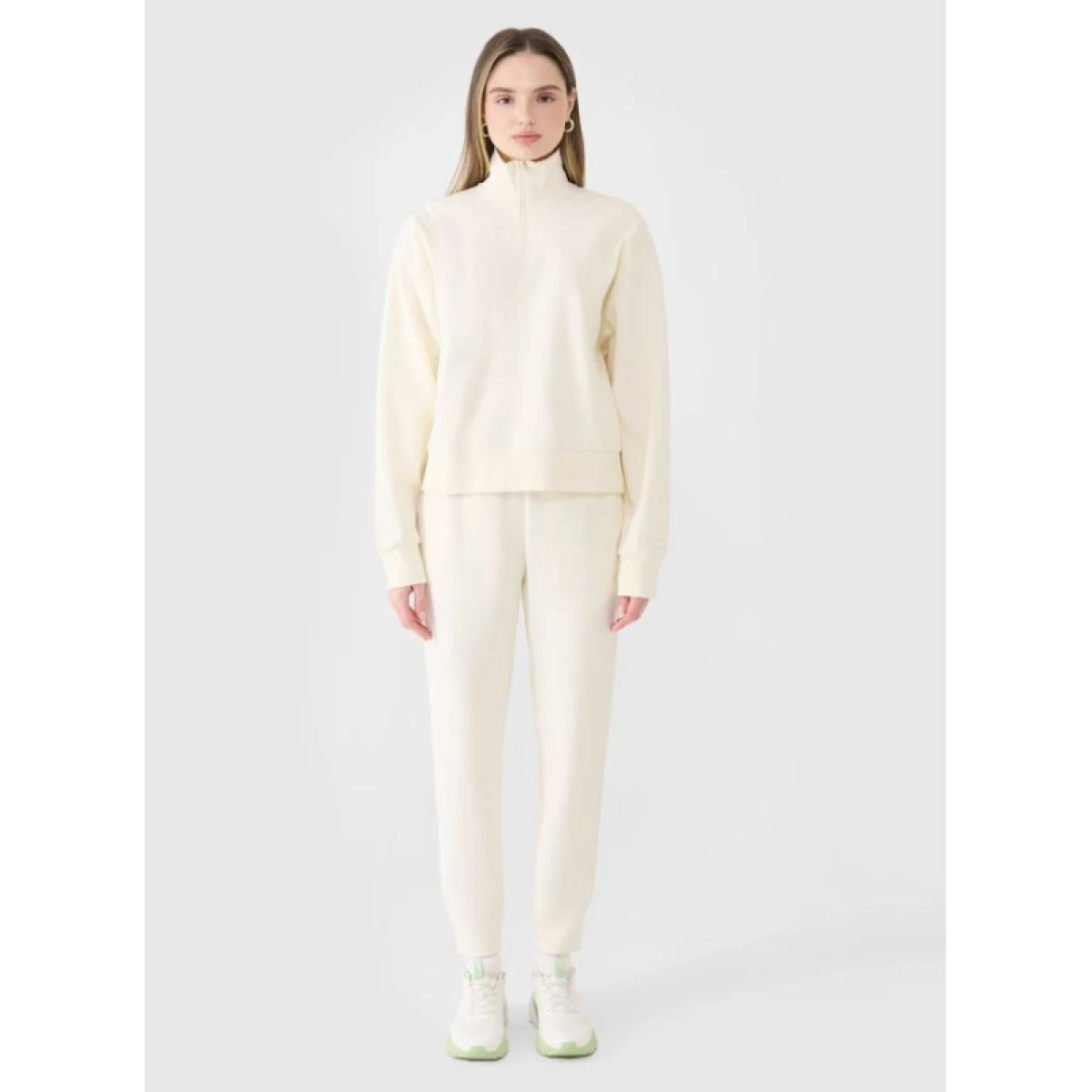 Dámske tepláky 4F TROUSERS CAS F0996-11S-OFF WHITE · záber 3
