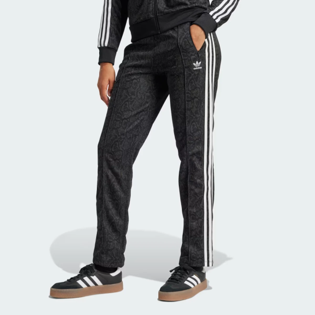 Dámske nohavice ADIDAS ORIGINALS SNAKE FB TP-BLACK MULTCO · záber 2