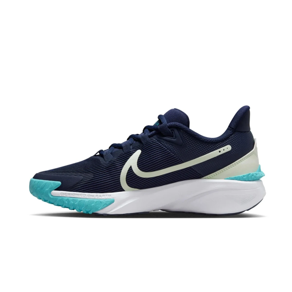 Chlapčenská športová obuv (tréningová) NIKE Star Runner 4 Jr midnight navy volt tint dusty cactus · záber 2