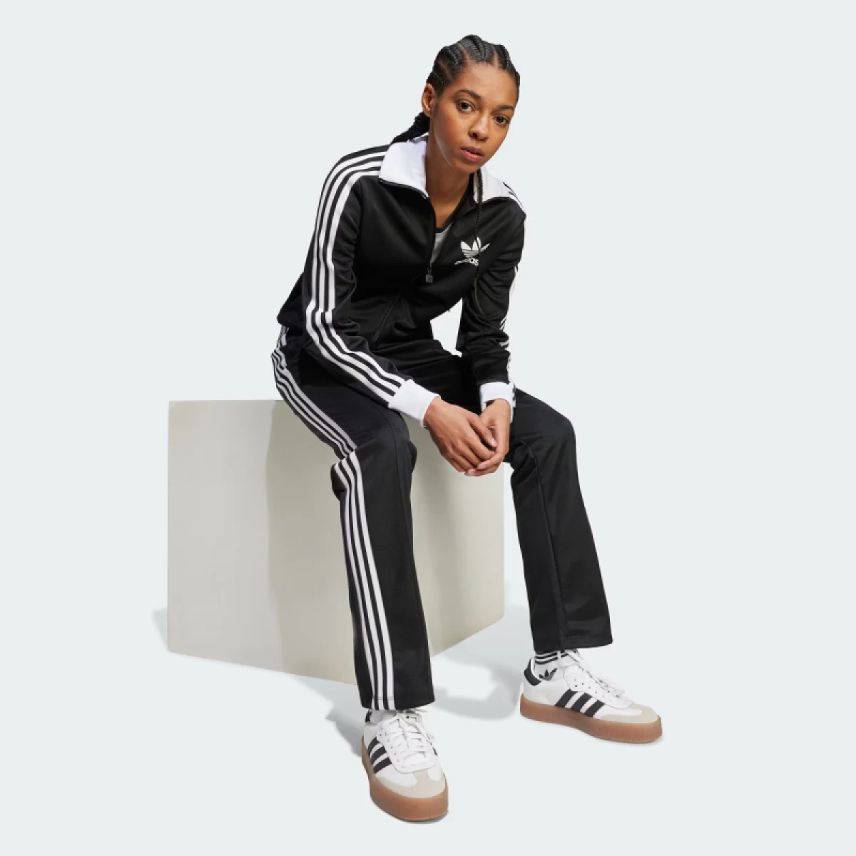 Dámske nohavice ADIDAS ORIGINALS CLASSIC TP-BLACK · záber 4