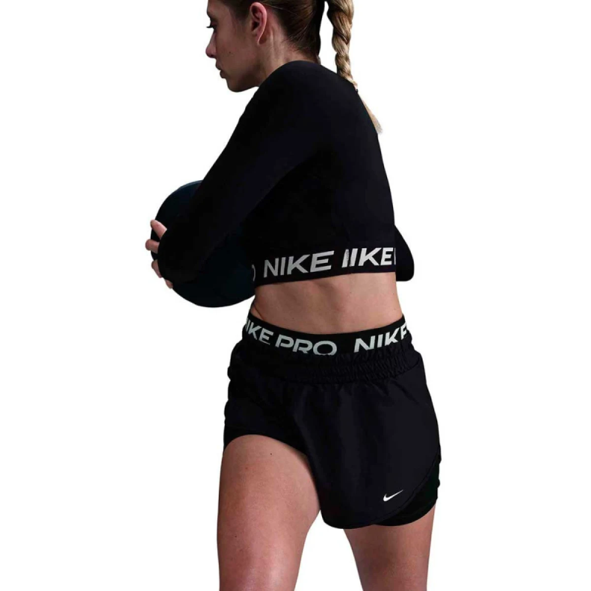 Dámske bežecké kraťasy NIKE PRO W NP DF 2IN1 SHORT TT · záber 3