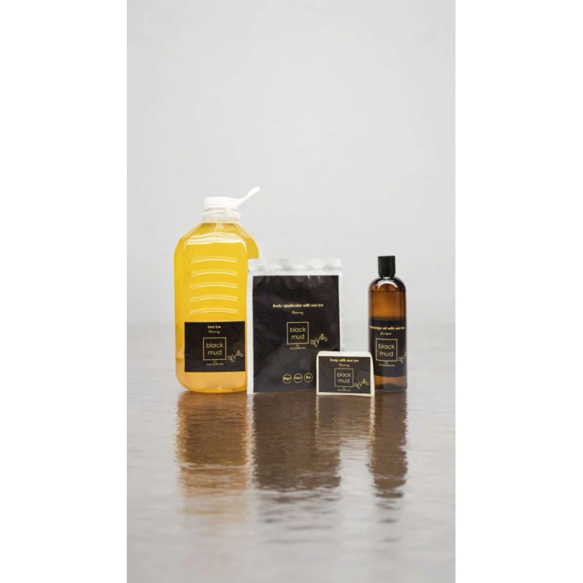 Mydlo BLACKMUD Soap with sea lye by Juraj Slafkovsky 125 g · záber 3