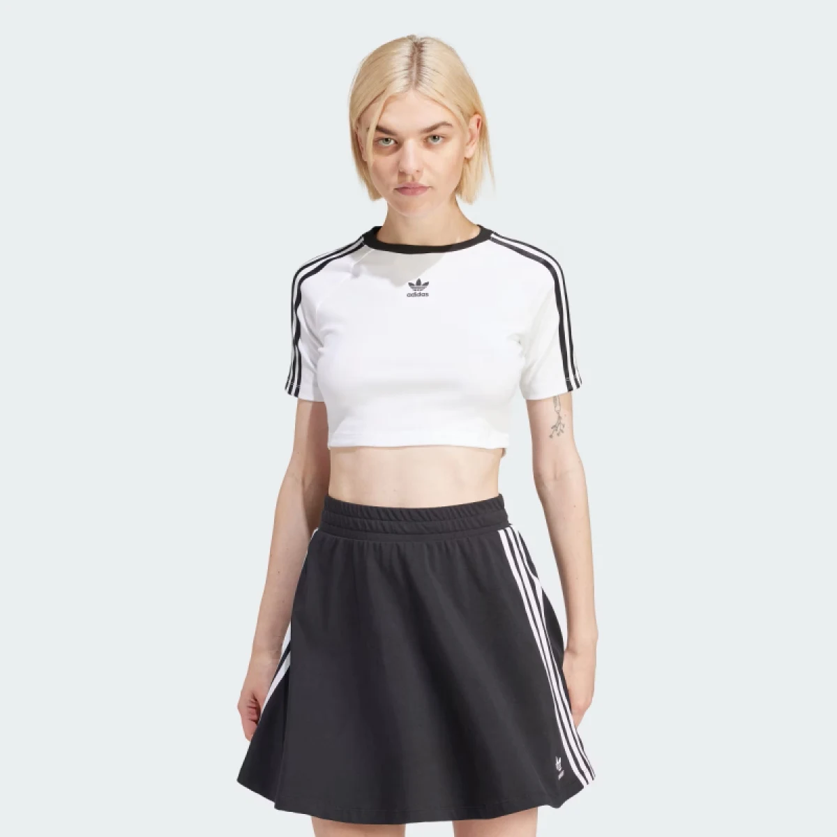 Dámske tričko s krátkym rukávom ADIDAS ORIGINALS 3 S BABY TEE-WHITE · záber 2