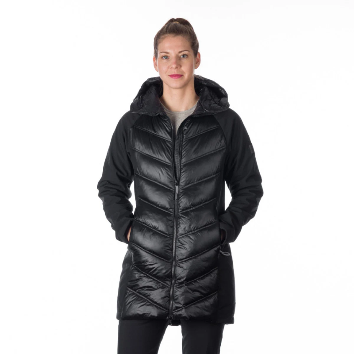 Dámska turistická softshellová bunda NORTHFINDER MARGIE-269-black · záber 2