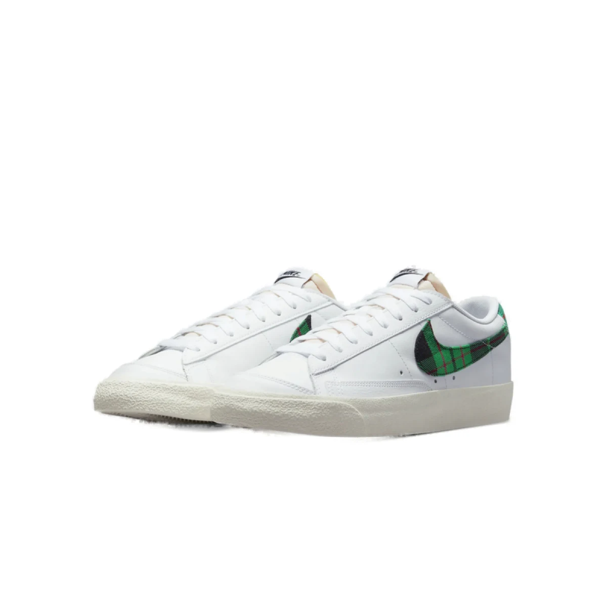 Pánska vychádzková obuv NIKE Blazer Low 77 Premium white university red stadium green · záber 3