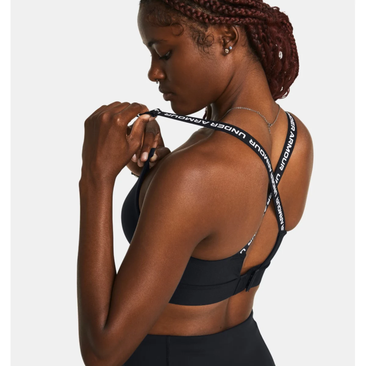 Dámska tréningová športová podprsenka UNDER ARMOUR UA Infinity Mid 2.0 Bra-BLK · záber 4