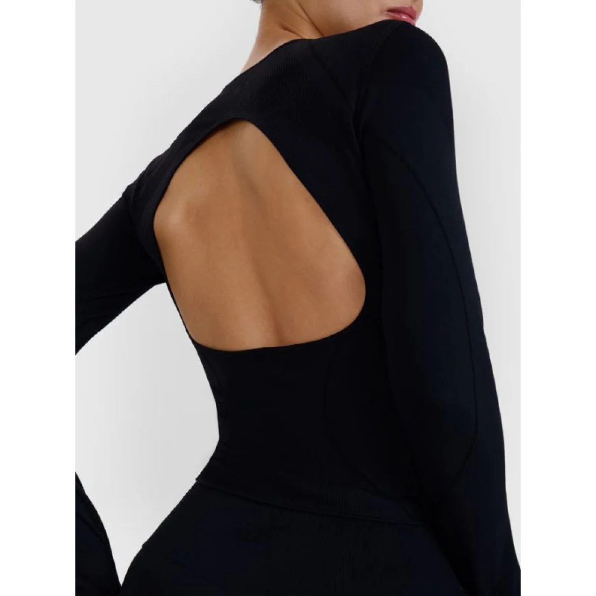 Dámske tréningové tričko s dlhým rukávom 4F LONGSLEEVE FNK F403-20S-DEEP BLACK · záber 3