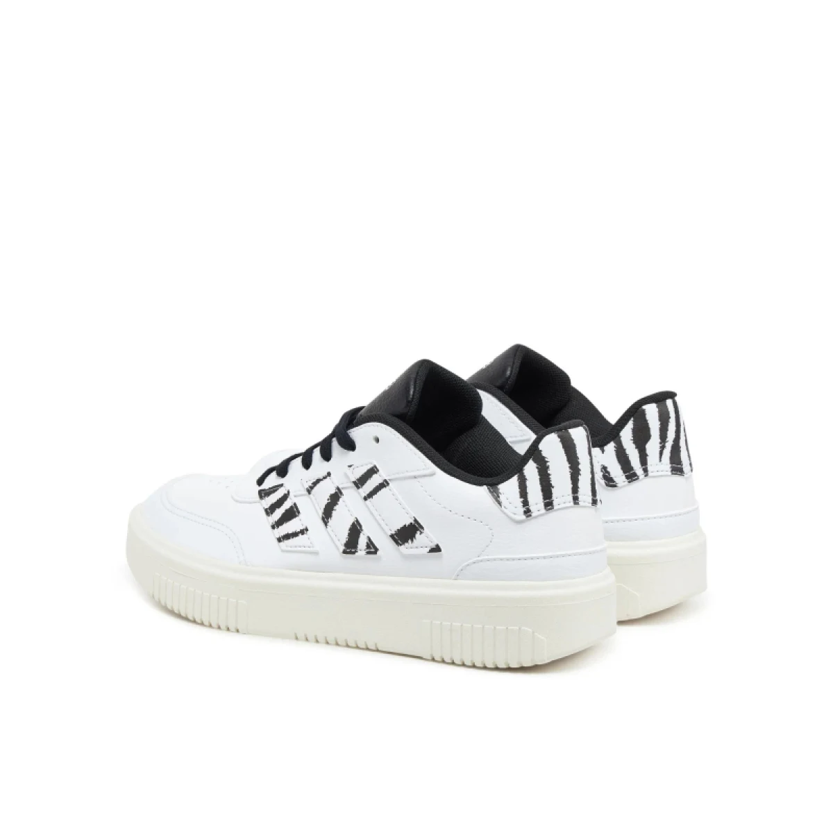 Dámska rekreačná obuv ADIDAS Courtblock Bold W cloud white cloud white core black · záber 4