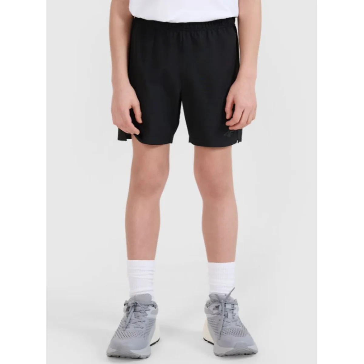 Chlapčenská športová súprava 4F JUNIOR APPAREL SET M025-20S-DEEP BLACK · záber 4