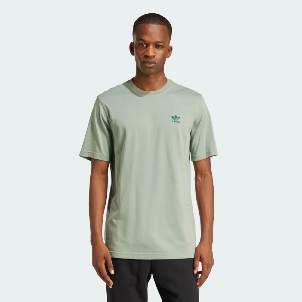 Pánske tričko s krátkym rukávom ADIDAS ORIGINALS TREFOIL ESS TEE-SILGRN · záber 2