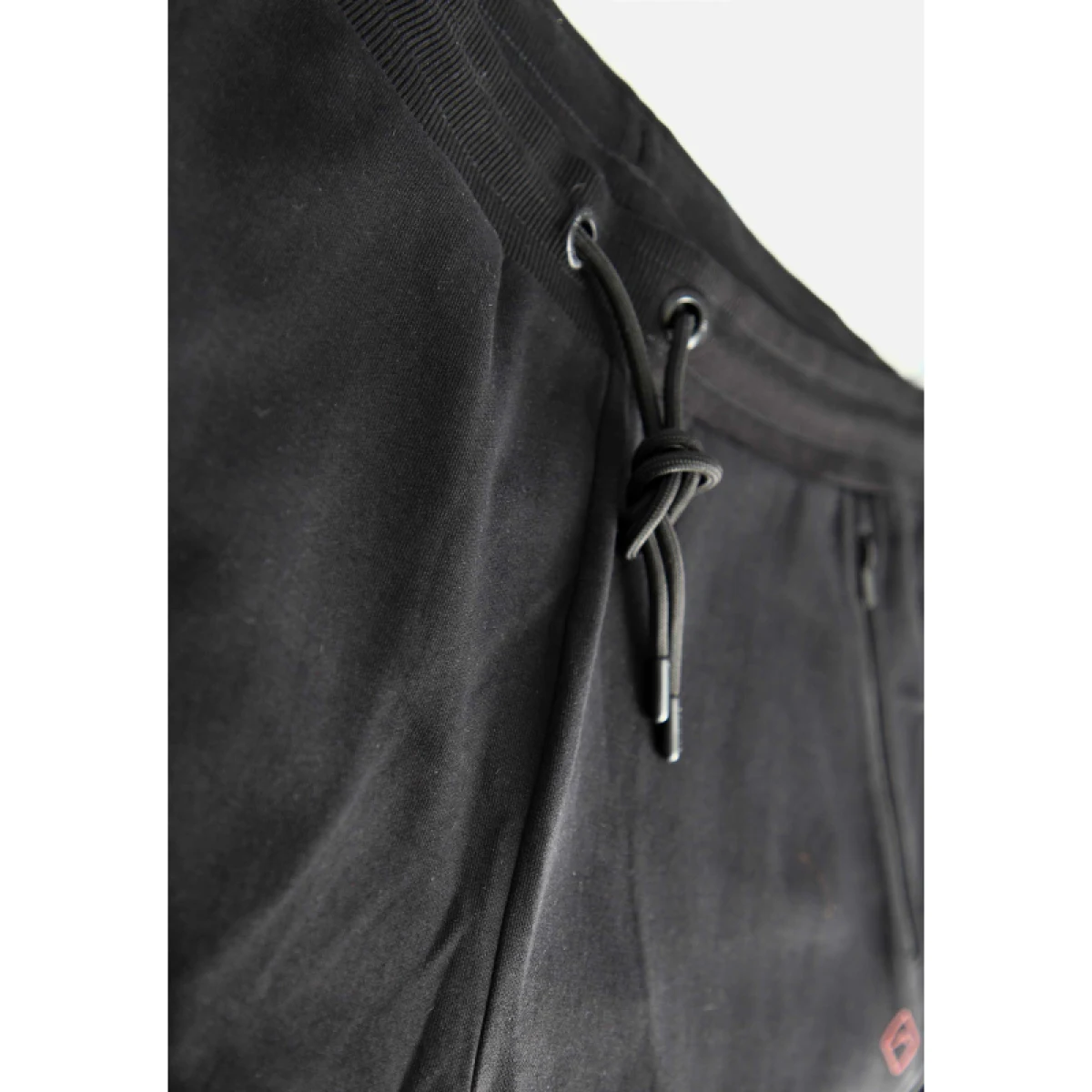 Pánske teplákové kraťasy VOLCANO N-TASO-700-BLACK · záber 3