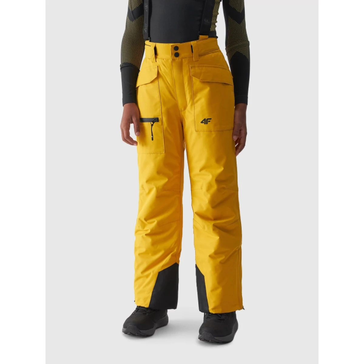 Chlapčenské lyžiarske nohavice 4F JUNIOR TROUSERS FNK-JAW23TFTRM360-71S-YELLOW · záber 2