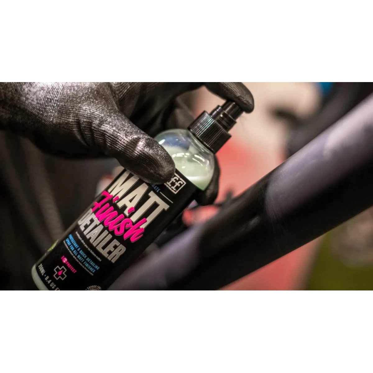 Leštiaci prípravok MUC-OFF Matt Finish Detailer 250ml · záber 2
