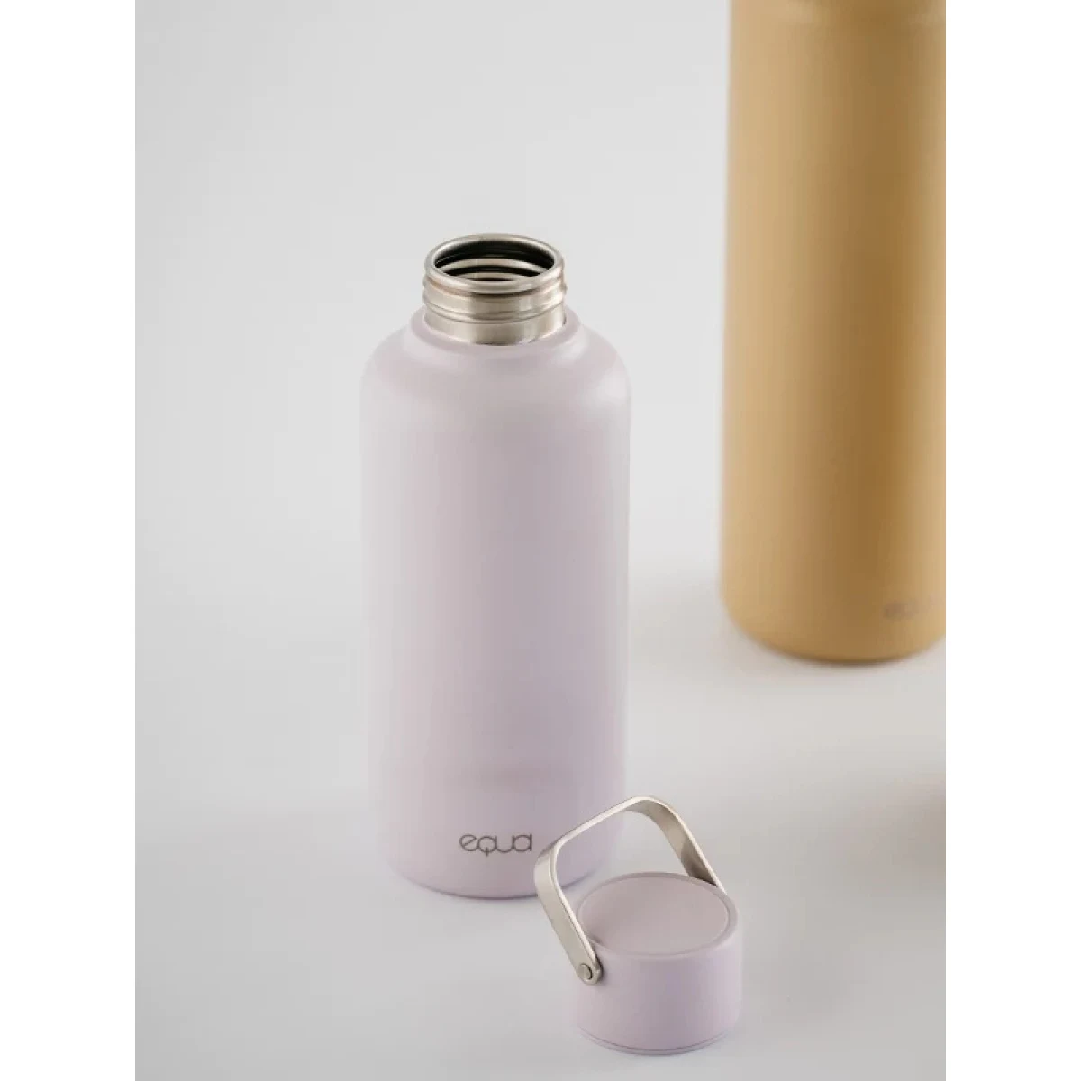 Fľaša EQUA TIMELESS Lilac, 600 ml · záber 2